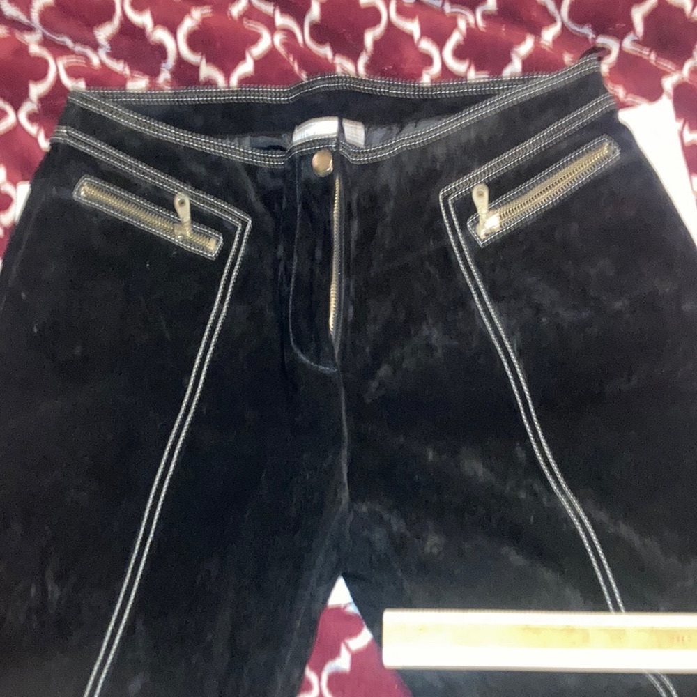 Wilsons Leather Maxima Black with White stitching Size 12 Inseam34” 100% Leather